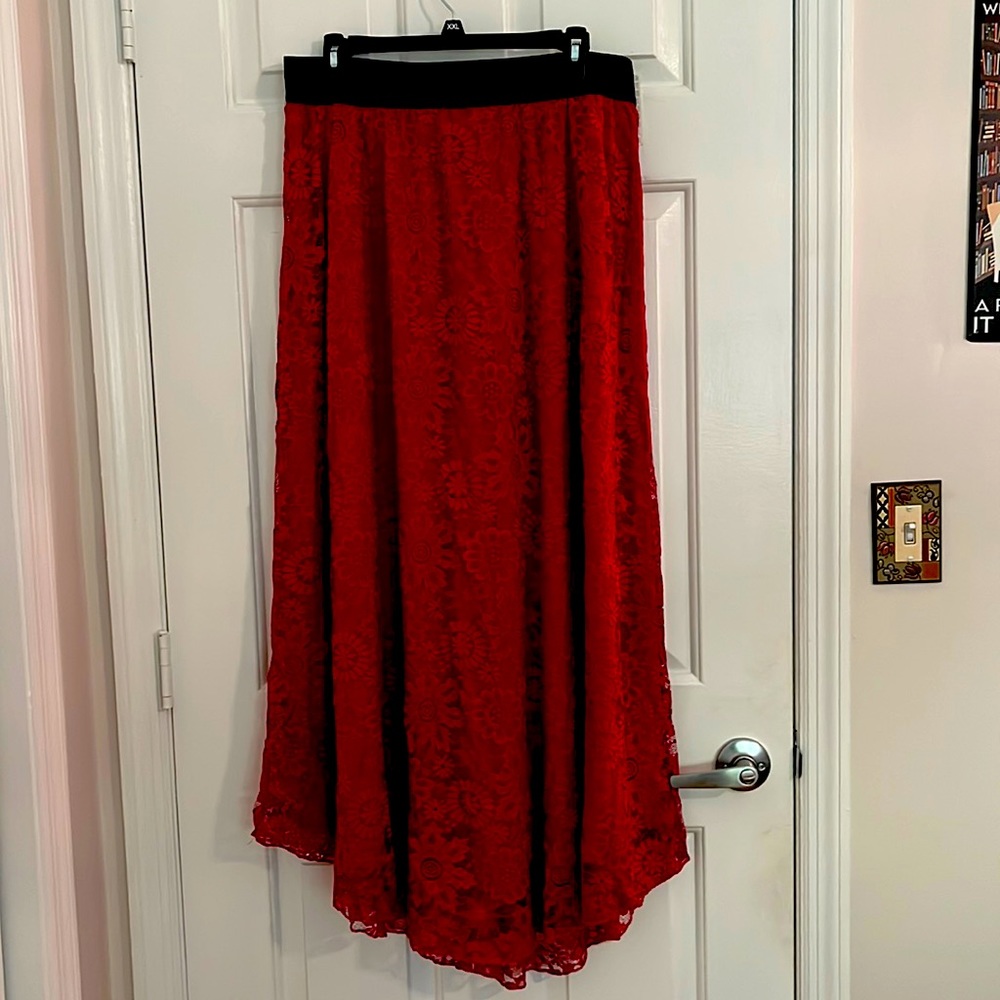 Beautiful and Rare NWT Red Lace Lucy Skirt by LuLaRoe XL